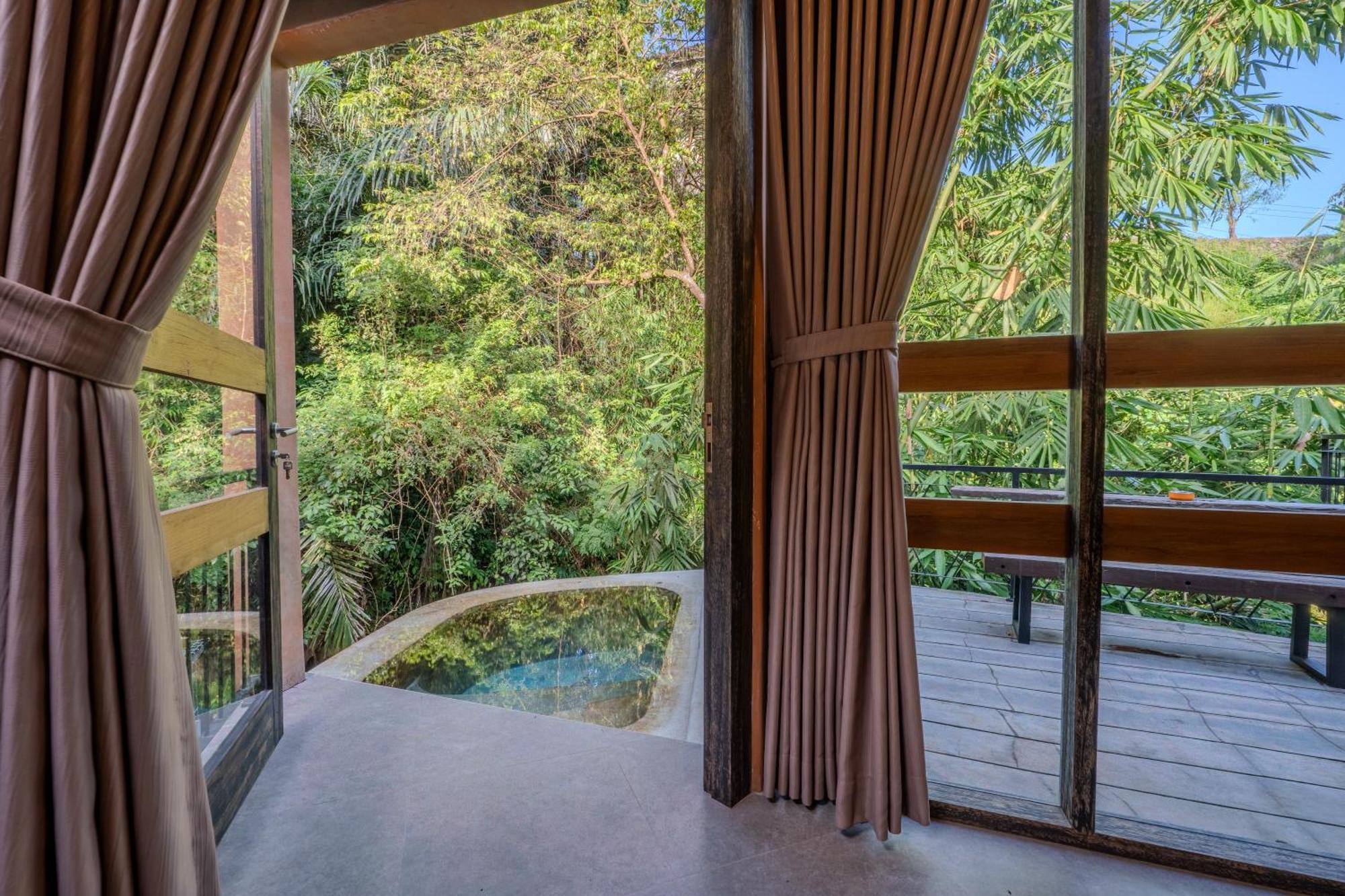 Hotel Sun Sang Eco Retreats à Selemadeg Extérieur photo