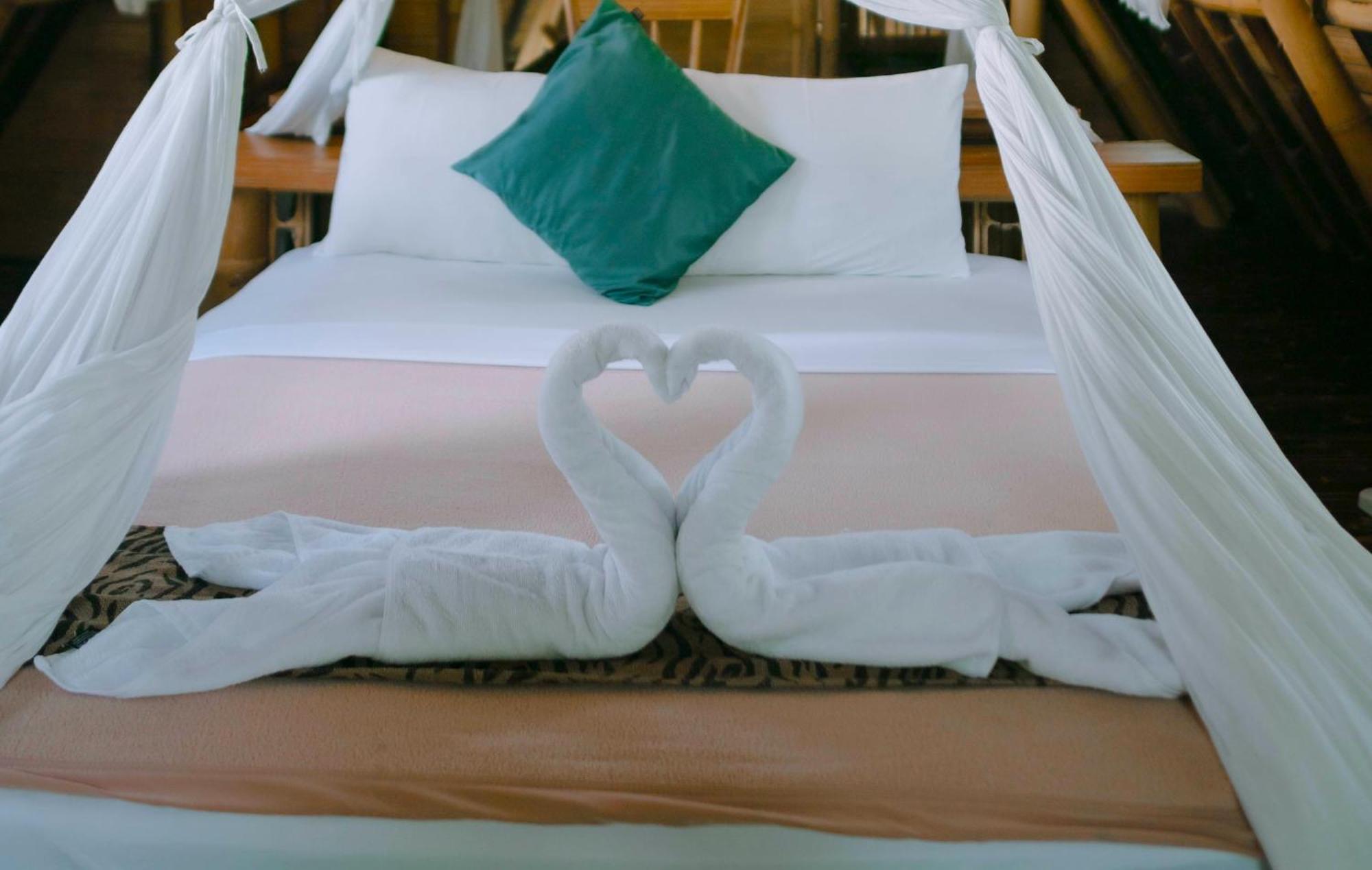 Hotel Sun Sang Eco Retreats à Selemadeg Extérieur photo