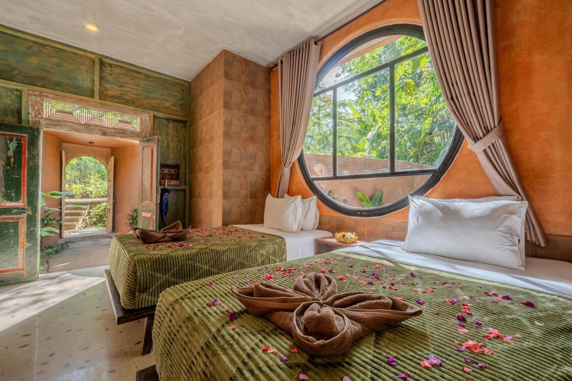 Hotel Sun Sang Eco Retreats à Selemadeg Extérieur photo